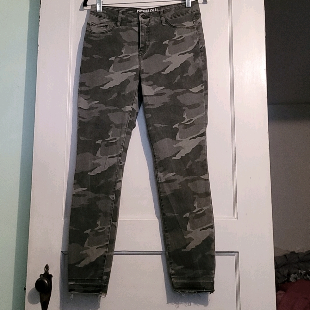 Faded came jeggings